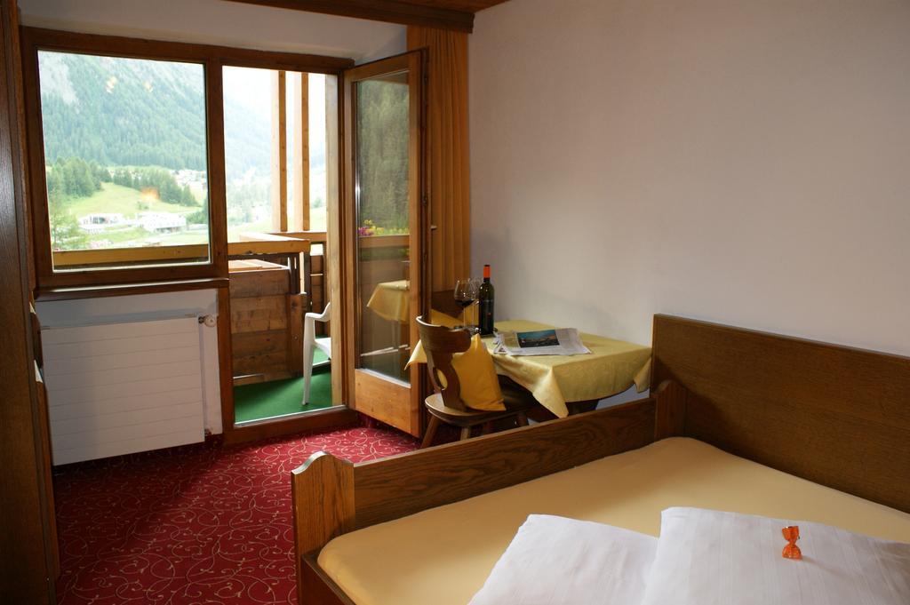 Sonnenhotel Soldanella Sonneck Замнаун Номер фото